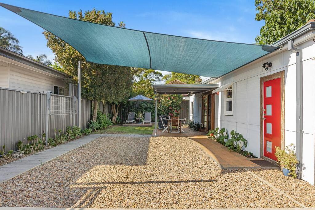 Charlottes Cottage Walk To Beach Ettalong Beach Exterior photo